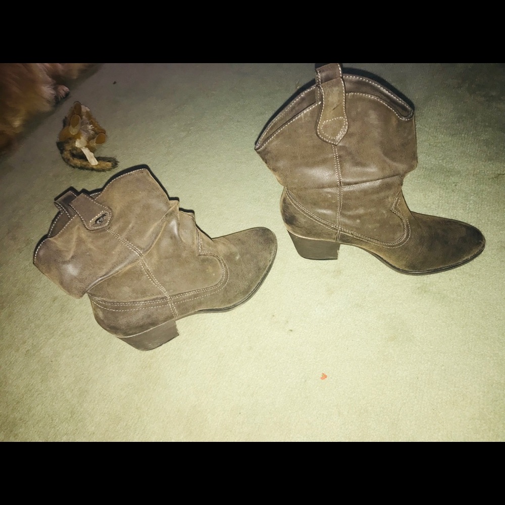 Brown boots